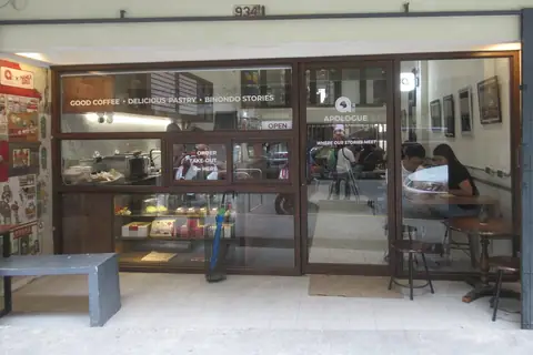 Claire's Classy Cake Shop photo 3