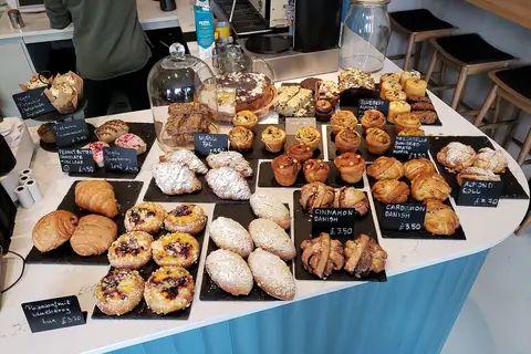 Claire's Classy Cake Shop photo 2